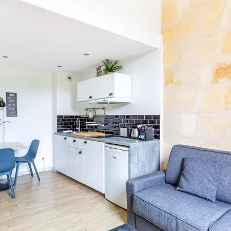 Centre Apartment *