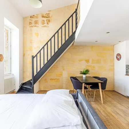 Centre Apartment *