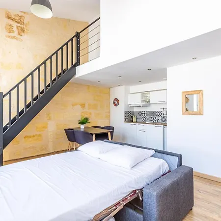 Centre Apartment *