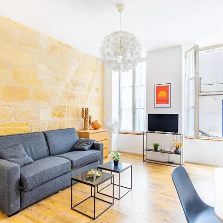 Centre Apartment *